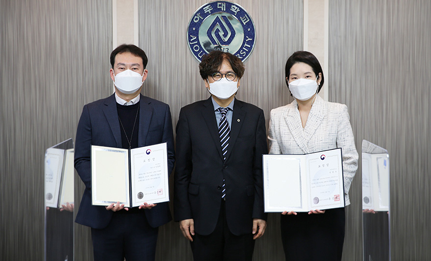 우리 학교 대학교육혁신원운영팀 전민우 계장, 학술정보팀 정흥락 계장이 교육부장관 표창을 받았다.